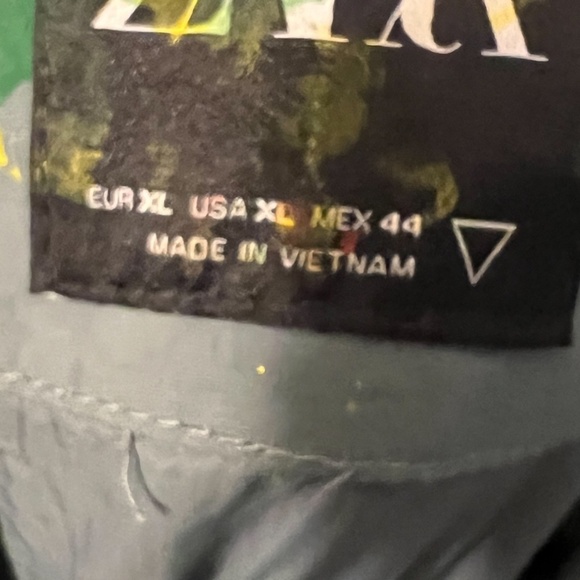 NWOT Zara Unisex Custom Splatter paint Jacket, Size XL - Picture 14 of 15